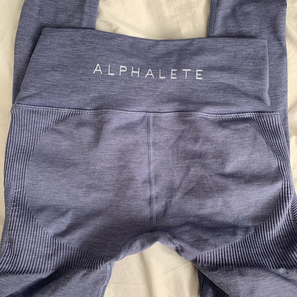 alphalete aero leggings